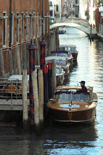 v._side_street_  venice 6